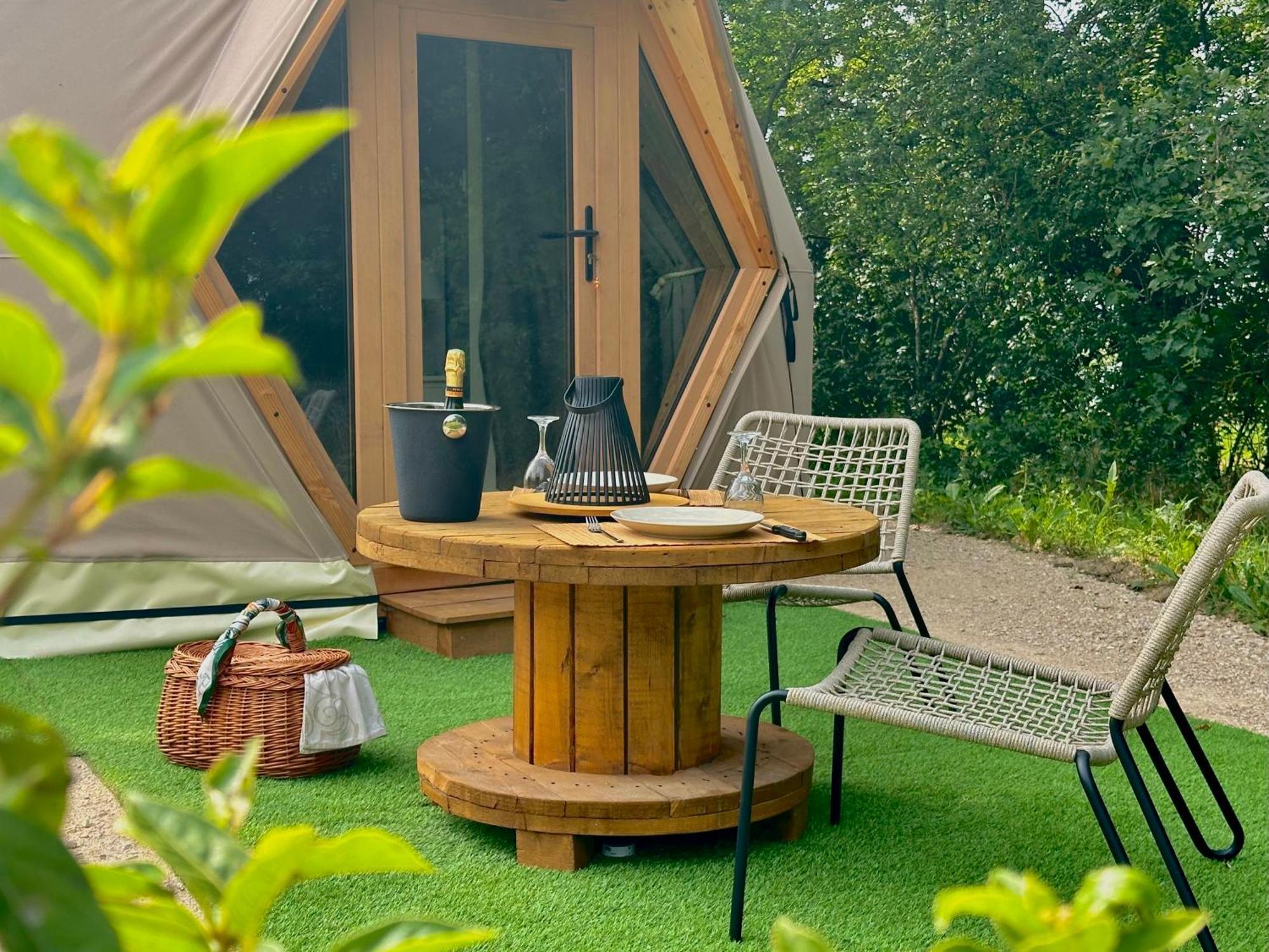 Dome Pathome Catonvielle Екстер'єр фото